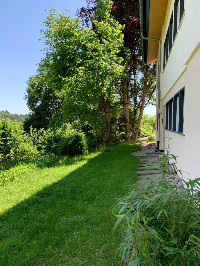 Moderne Wohnung Im Gruenen Mit Privatem Garten Donaueschingen Exteriér fotografie